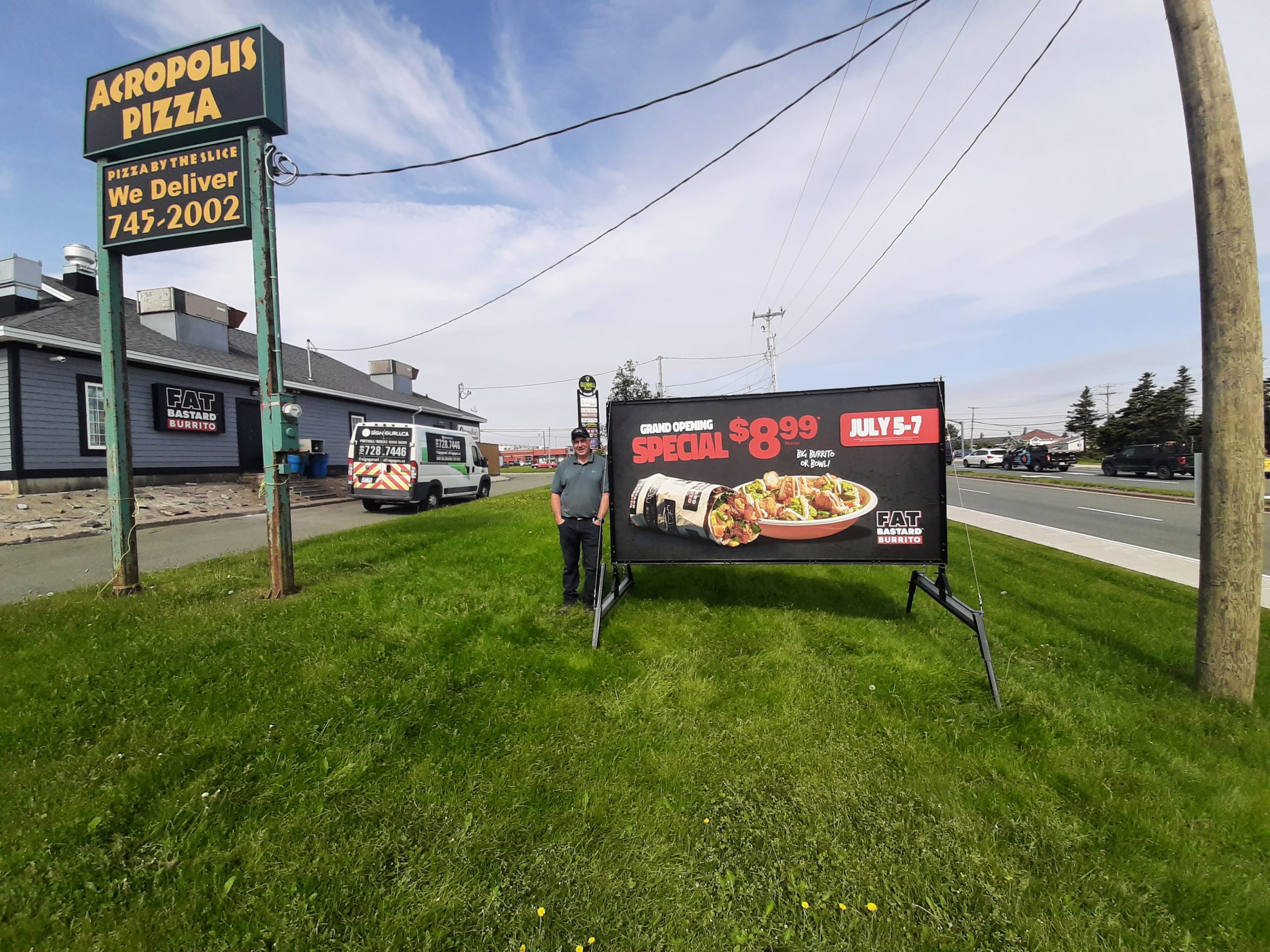 Sign image Sign Guru NL 4 Road Sign Grand Opening 095116